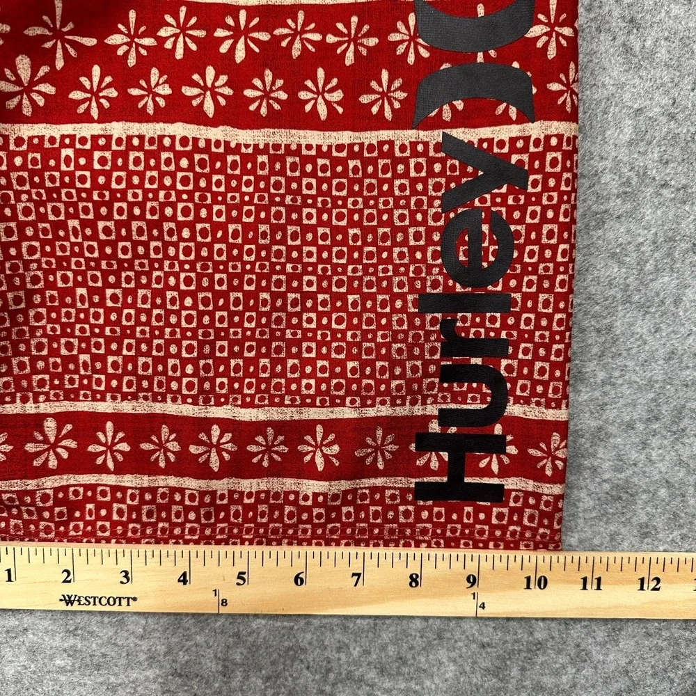 Hurley Boardshorts Mens 31‎ Red Cream Pattern Hurley Leg Logo Y2K Surf Swimwear